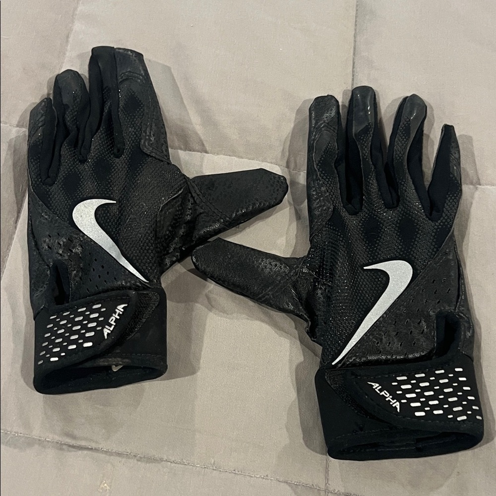 Nike Kids Black Batting Gloves